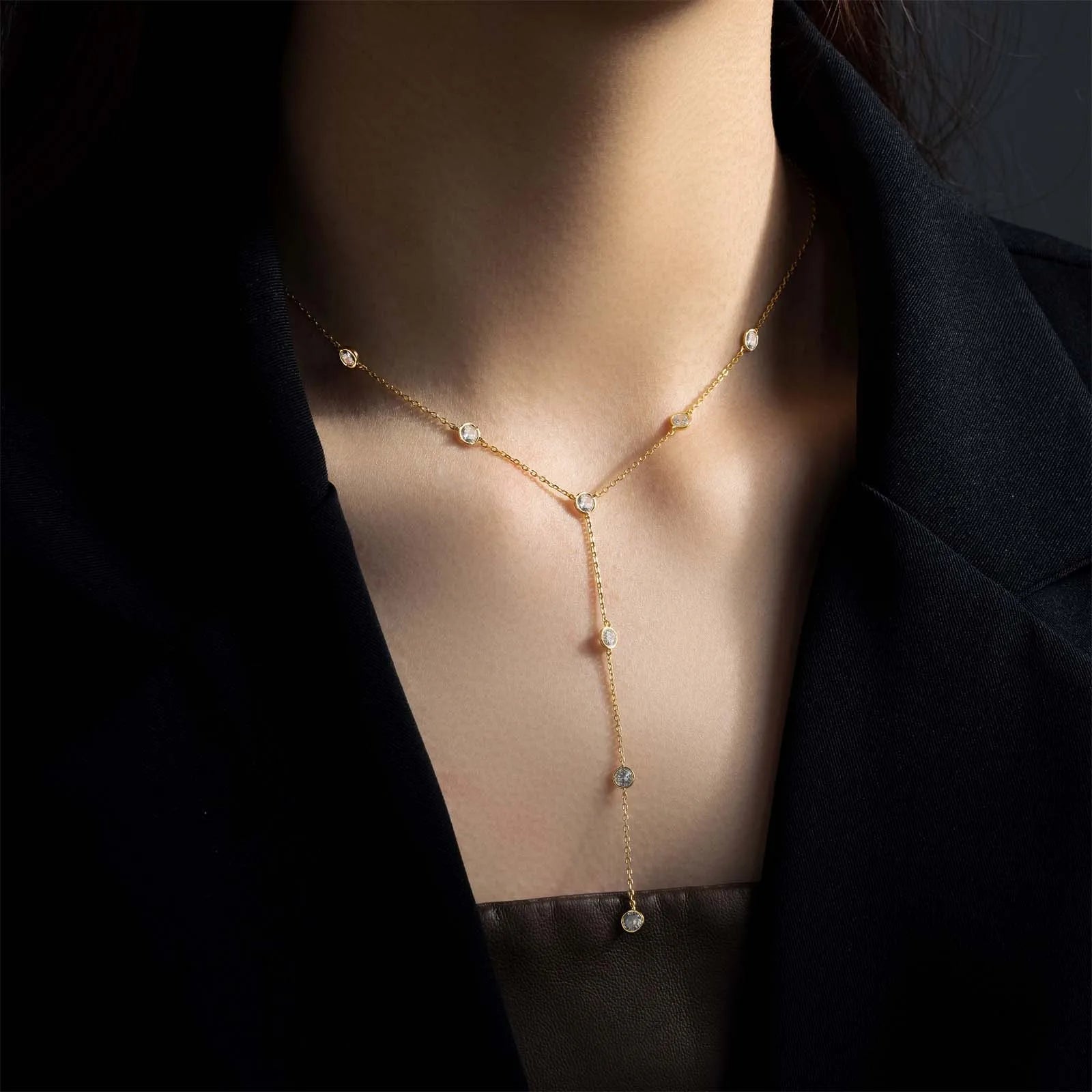 Shiny Dots Station Y Necklace