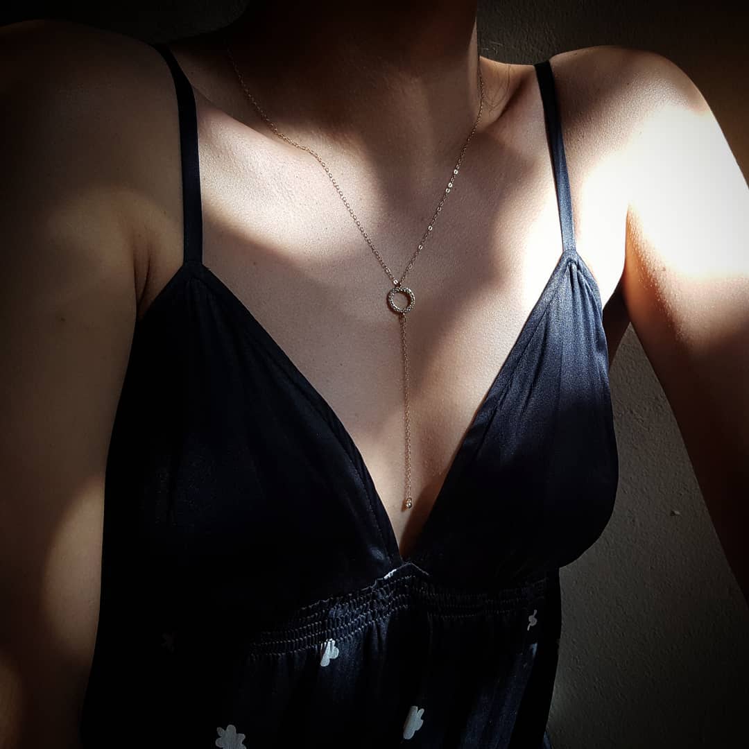 Shiny Circle Y Necklace